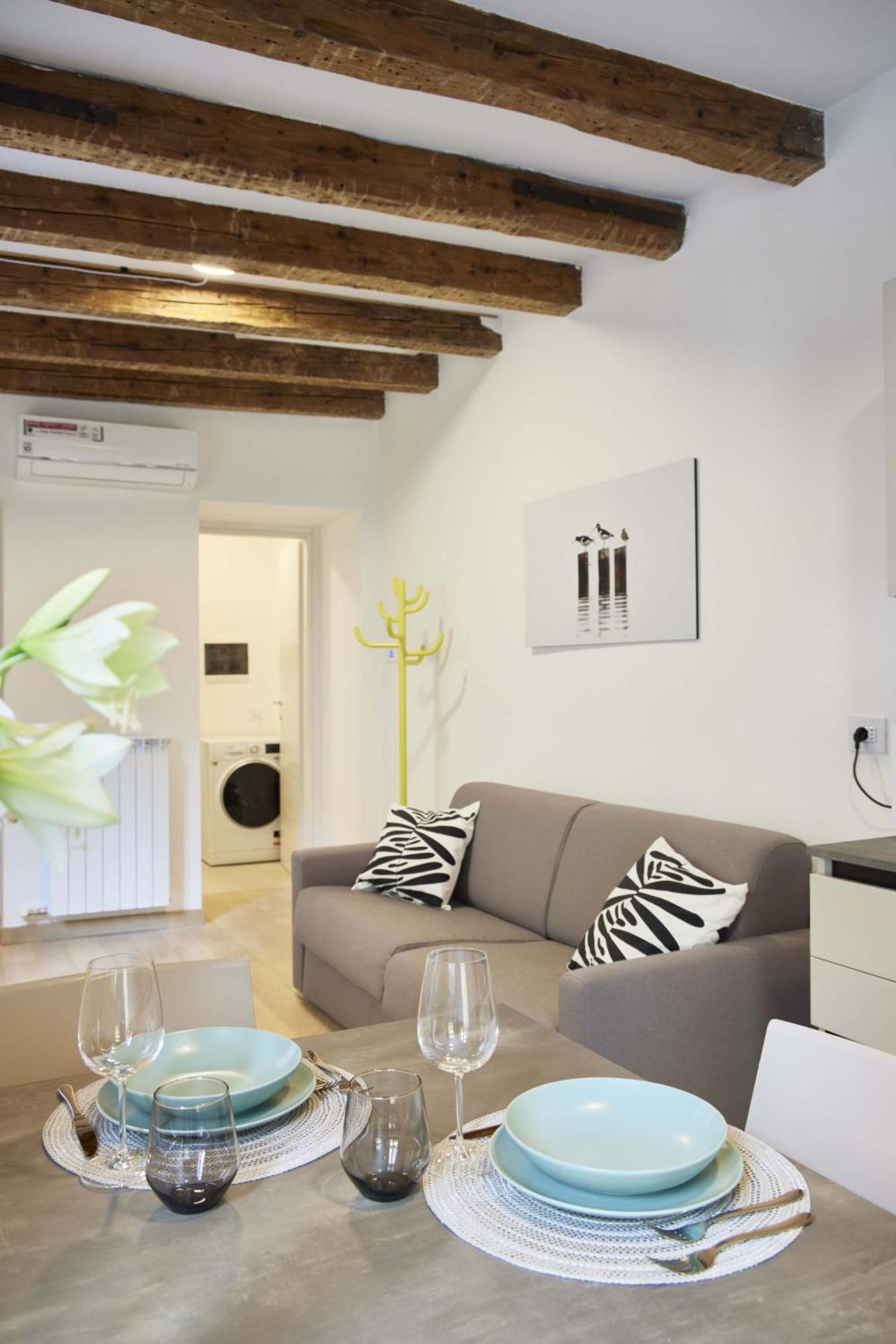 Triestinn - Viale Suite ภายนอก รูปภาพ